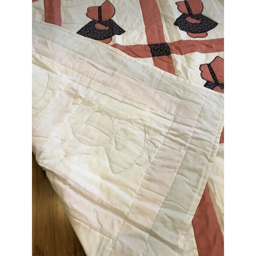 Vintage Sunbonnet Sue Appliqué Quilt Cream, Coral & Floral 90”x76”